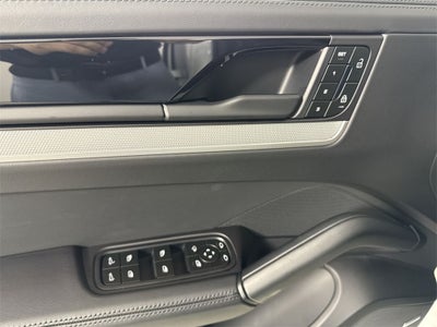 2025 Porsche Cayenne Coupe S