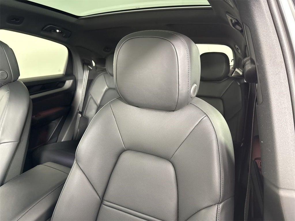 2025 Porsche Cayenne Coupe S