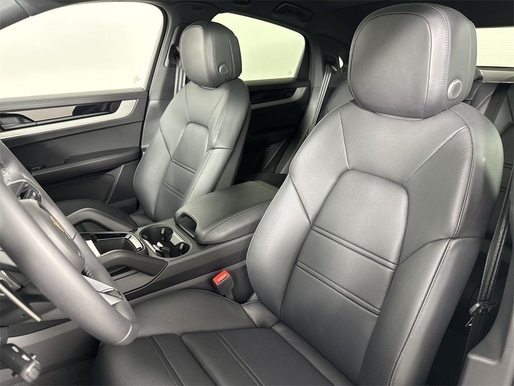 2025 Porsche Cayenne Coupe S