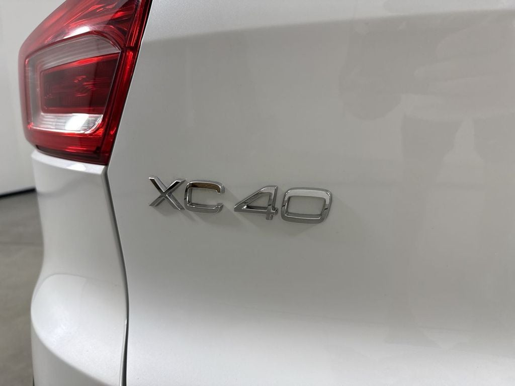 2019 Volvo XC40 Inscription