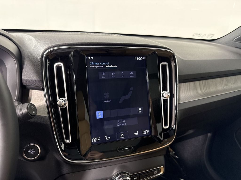 2019 Volvo XC40 Inscription