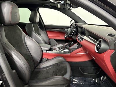 2020 Alfa Romeo Stelvio Quadrifoglio