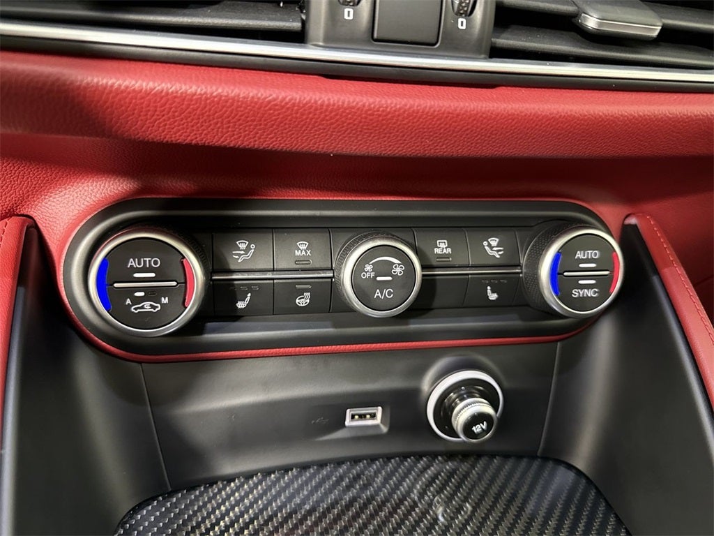 2020 Alfa Romeo Stelvio Quadrifoglio