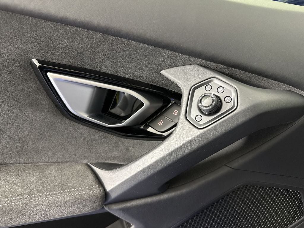 2016 Lamborghini Huracan Base