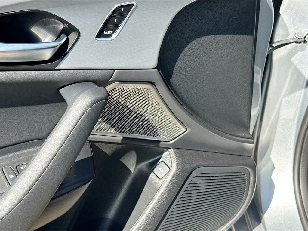 2025 Acura TLX Technology Package