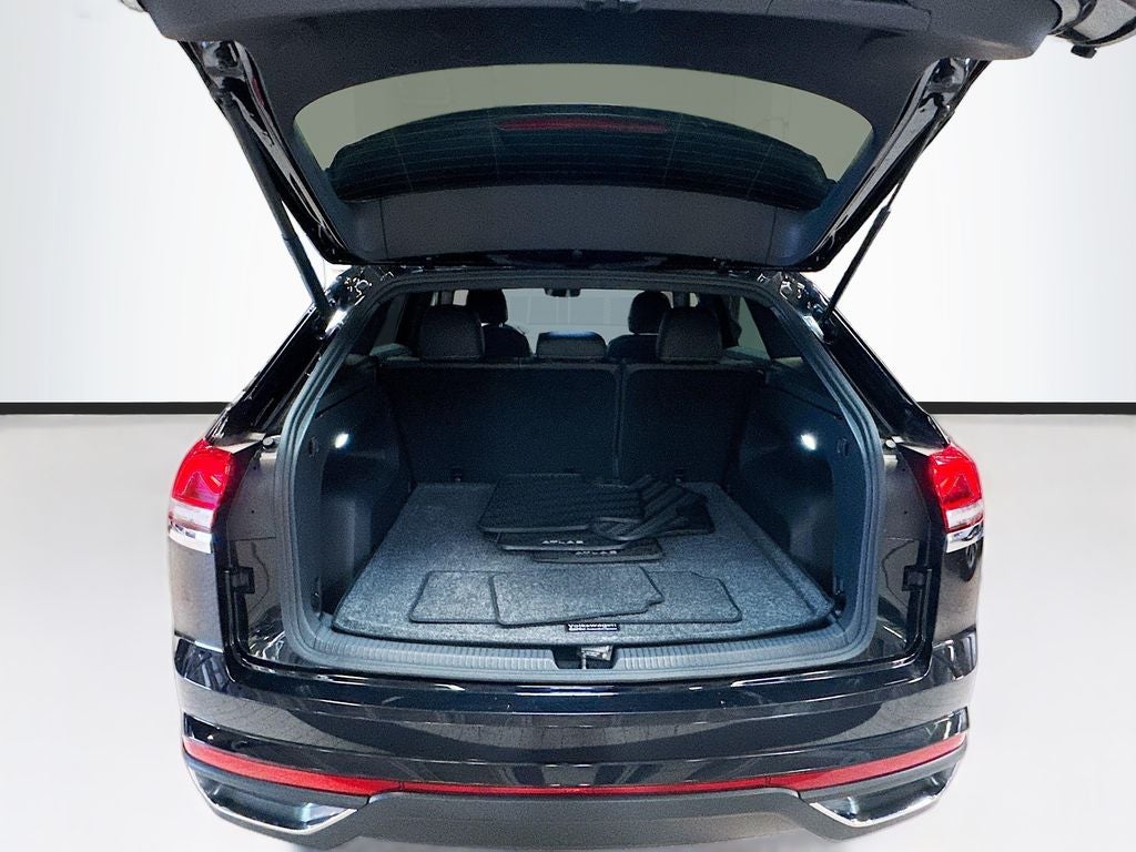 2024 Volkswagen Atlas Cross Sport 2.0T SE