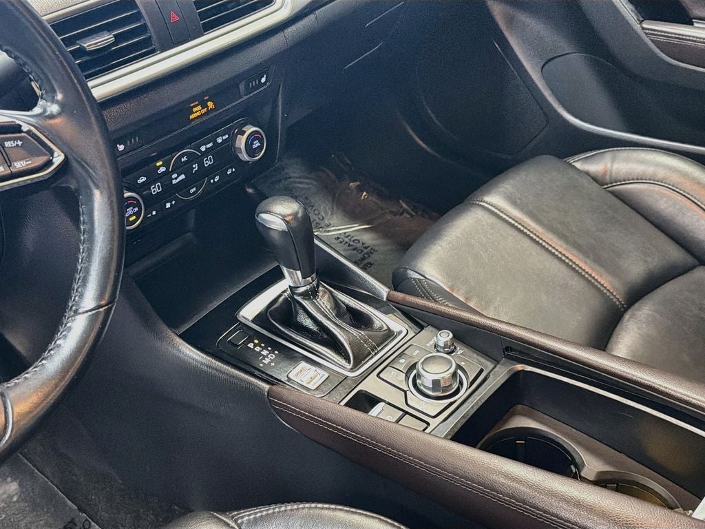 2018 Mazda Mazda3 Touring
