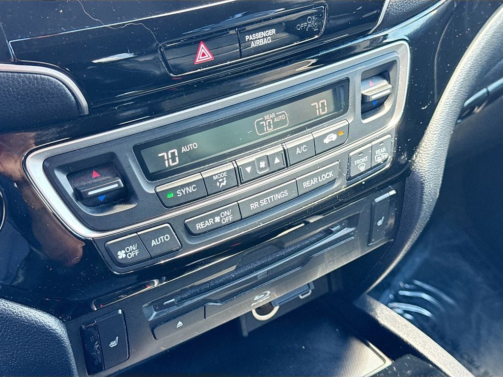 2020 Honda Pilot Touring 8 Passenger