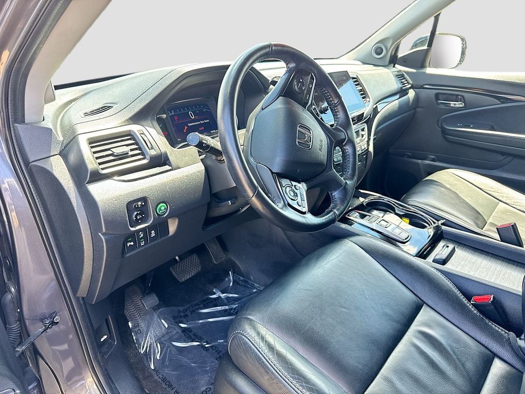 2020 Honda Pilot Touring 8 Passenger