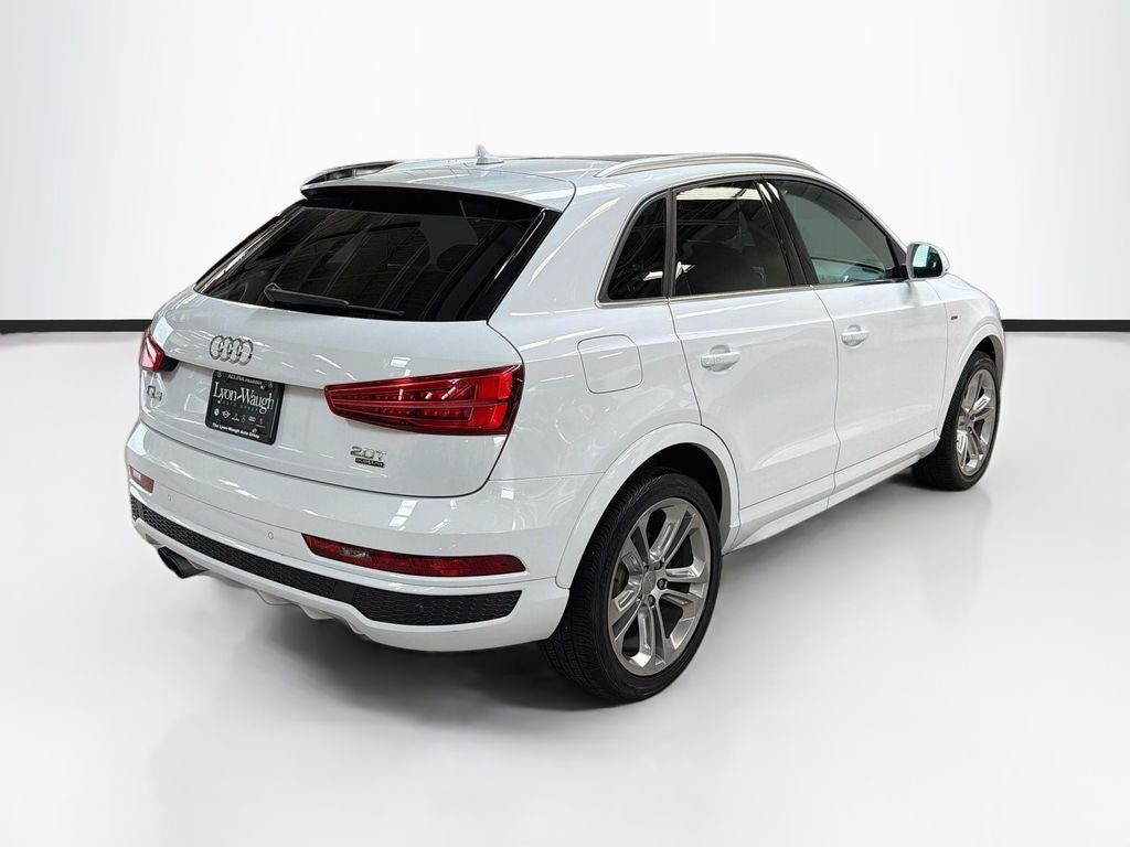 2016 Audi Q3 2.0T Prestige quattro