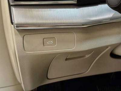 2023 Volvo XC90 B5 Core