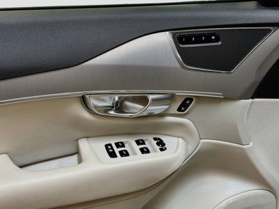 2023 Volvo XC90 B5 Core