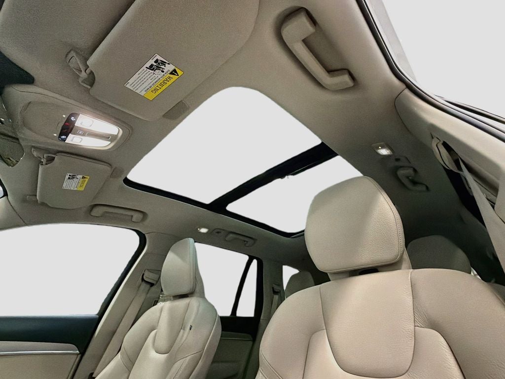 2023 Volvo XC90 B5 Core