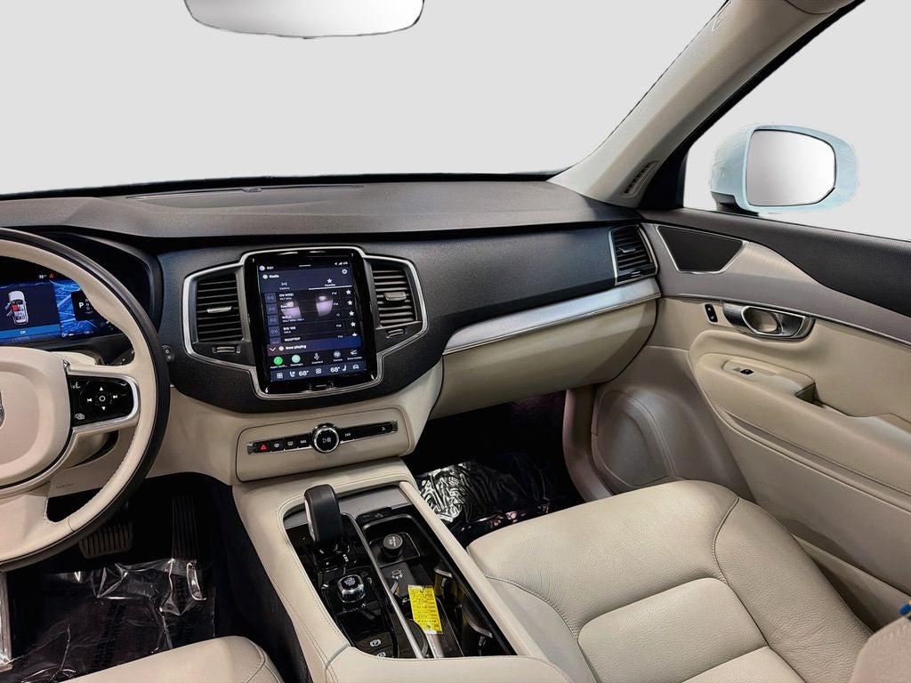 2023 Volvo XC90 B5 Core