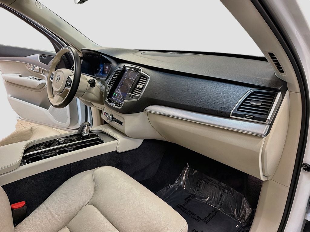 2023 Volvo XC90 B5 Core