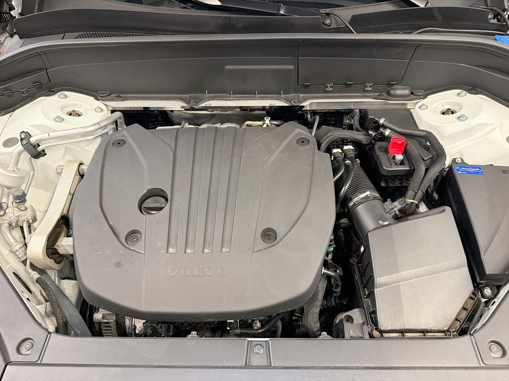 2023 Volvo XC90 B5 Core