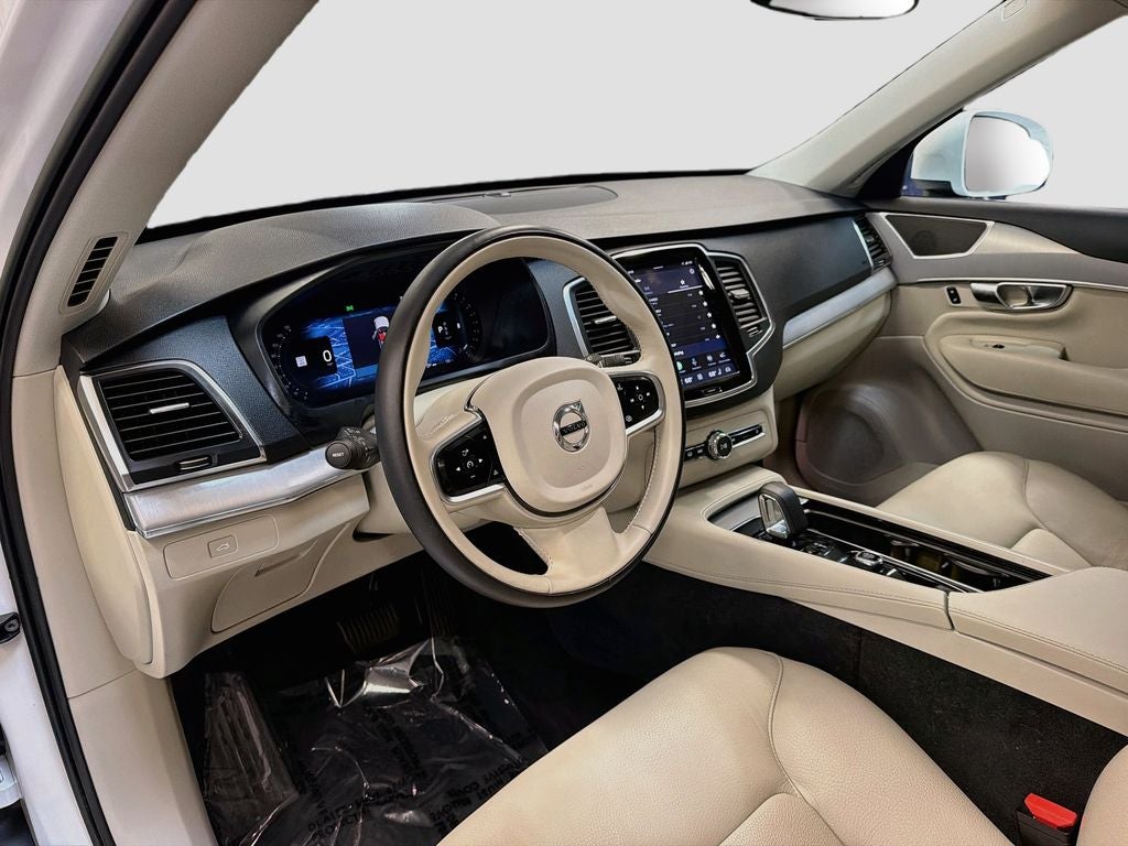 2023 Volvo XC90 B5 Core